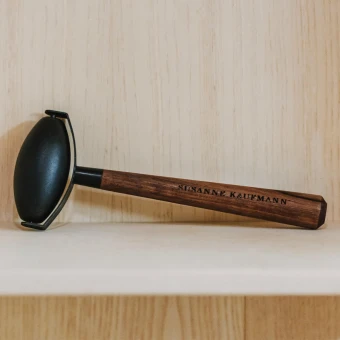 Susanne Kaufmann Obsidian Face Roller 1 Susanne Kaufmann Obsidian Face Roller