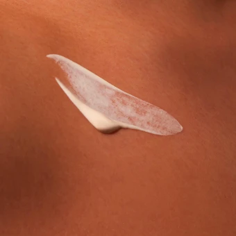 Dr. Barbara Sturm SUN DROPS SPF 30 30 Ml 3 Dr. Barbara Sturm SUN DROPS SPF 30 30 Ml – Bild 3